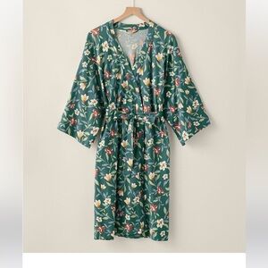 Garnet Hill Floral Green Kimono Robe